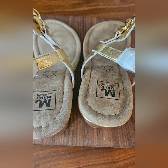 Mark Jenkins-Chain:Stylish 2 Wedge. Gold leather Size 9  NWOT - Picture 5 of 8